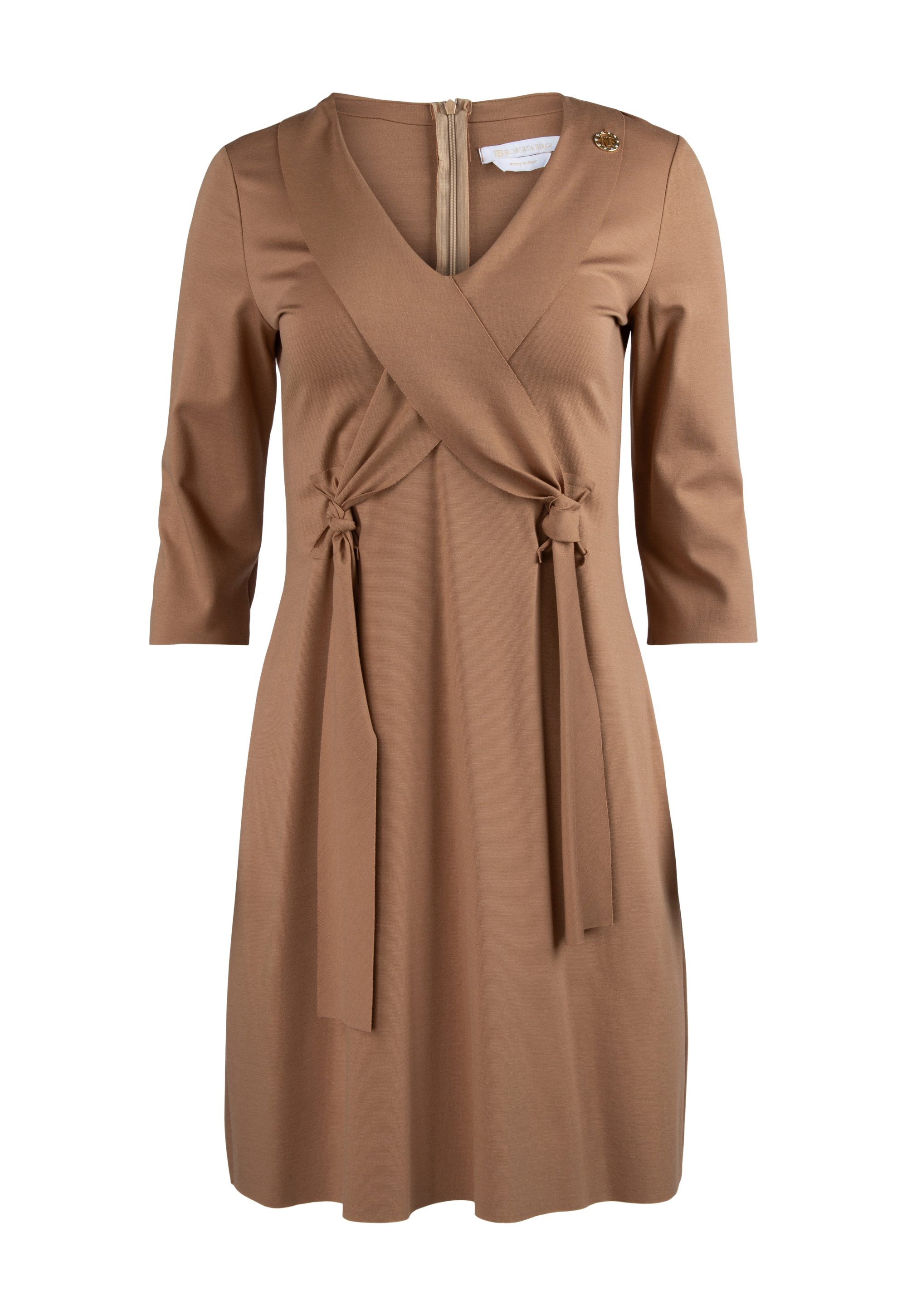 Knee-length v-neck dress with 3/4 sleeves