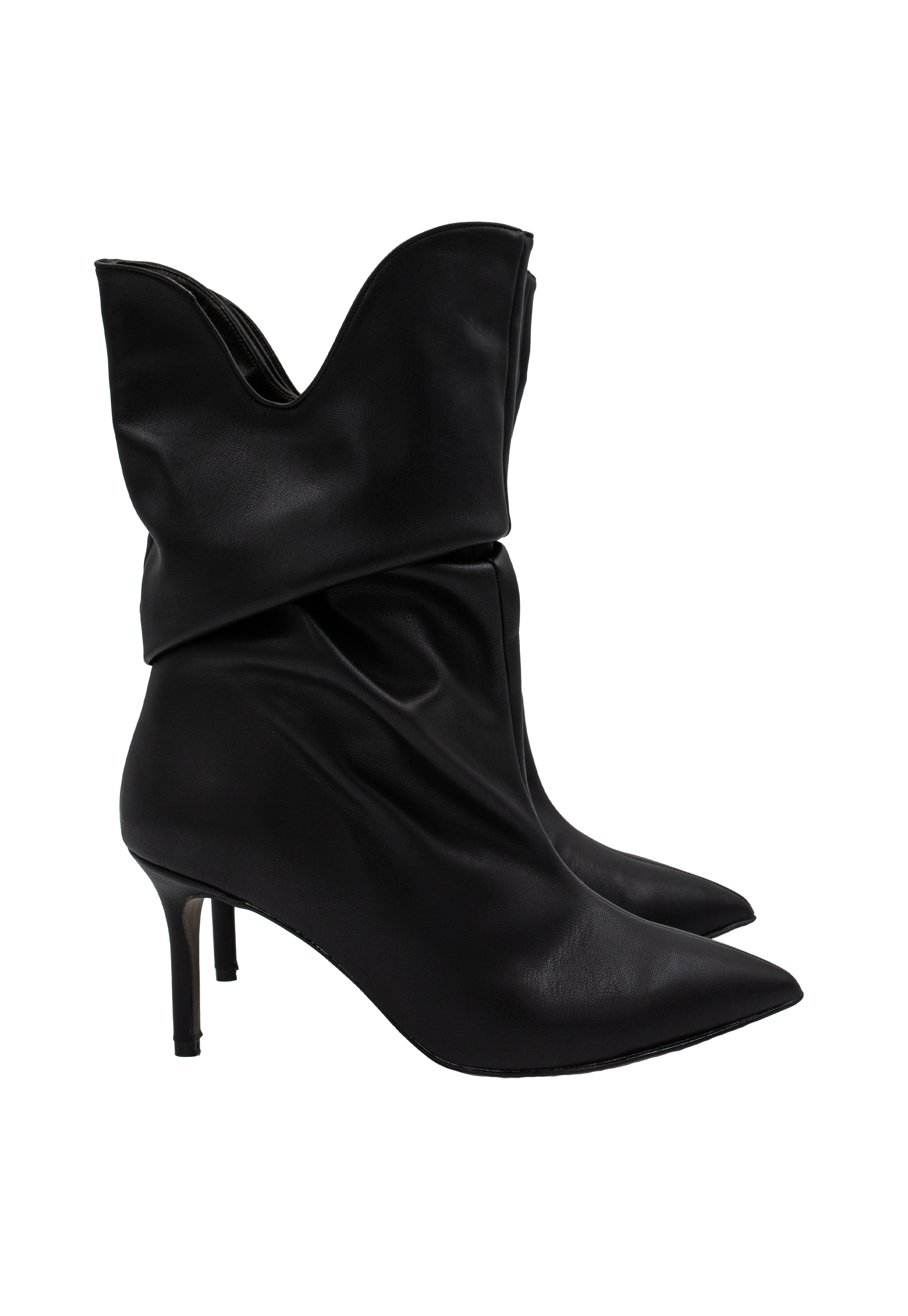 Boots with a folded upper part