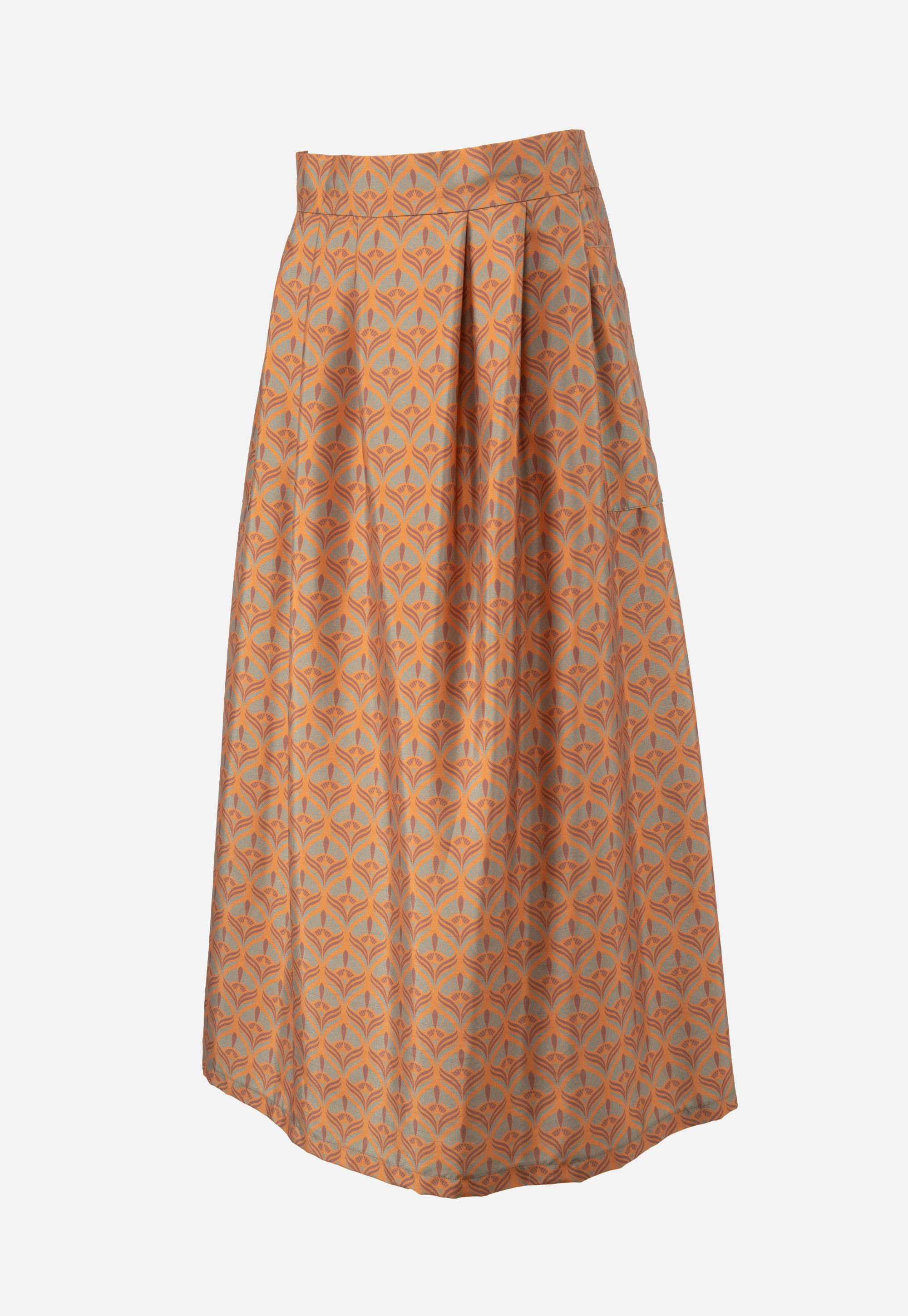 Long bell-shaped skirt