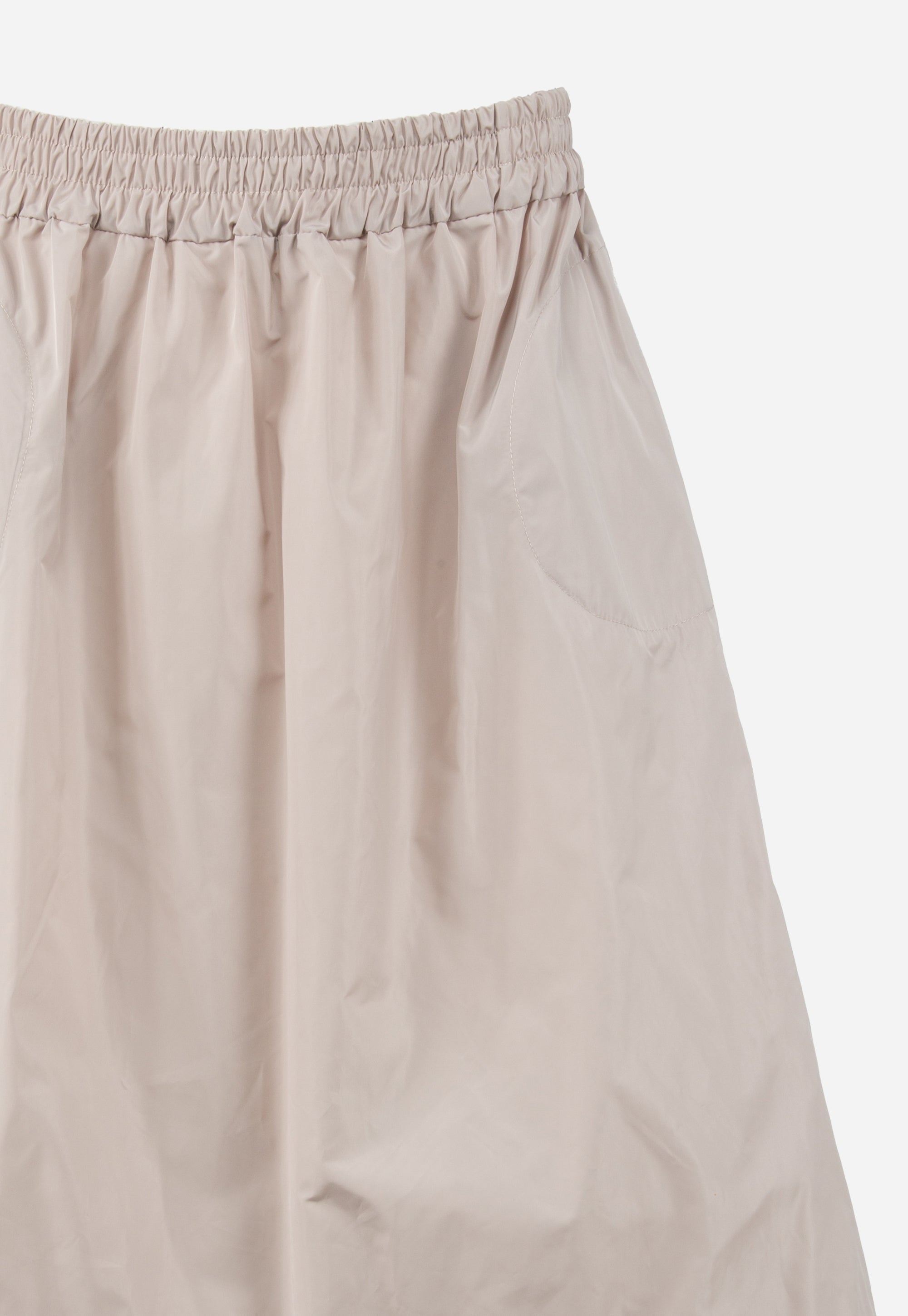 Knee-length skirt with a fastener