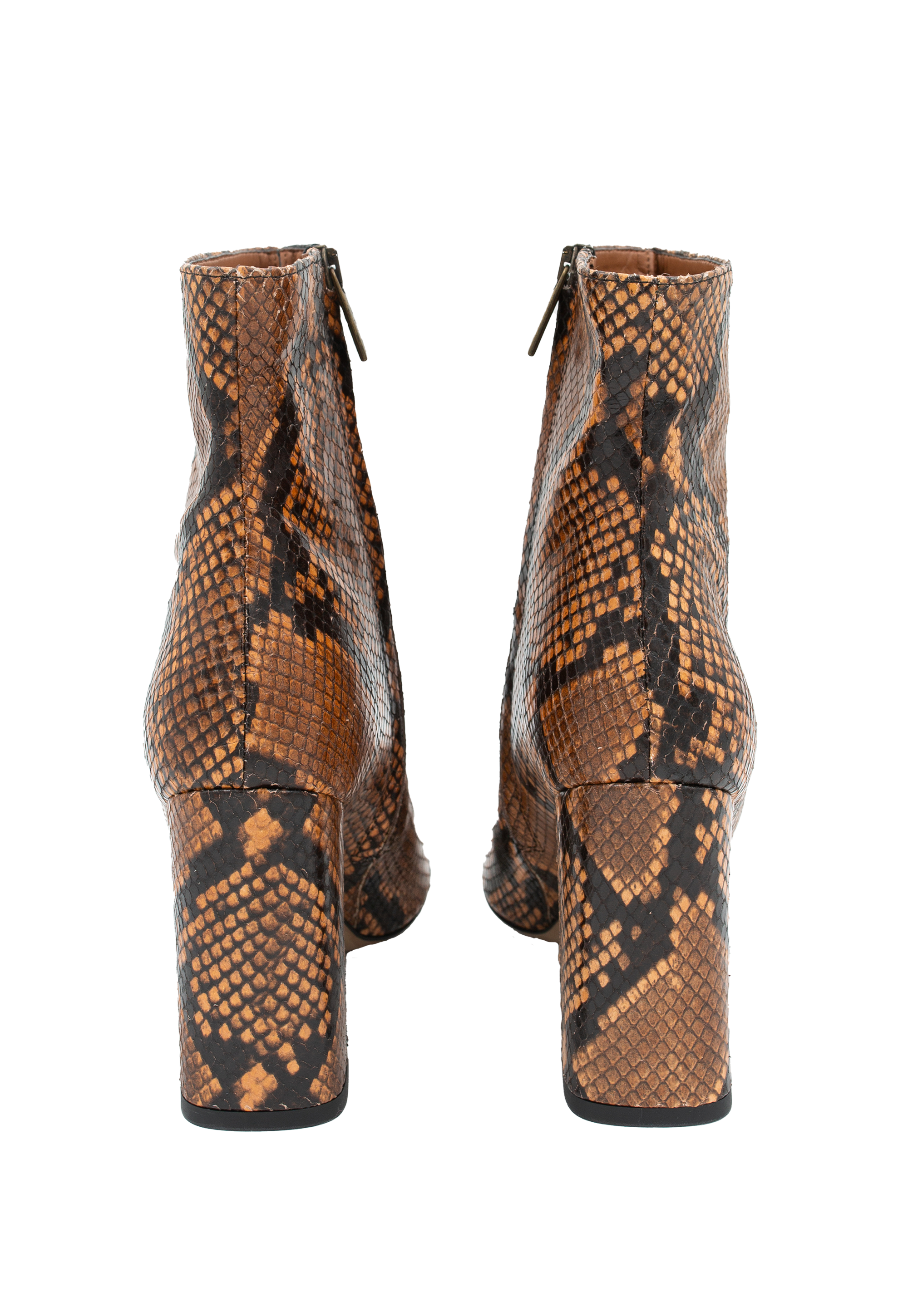 Boots with 10 cm high heel and a snake print