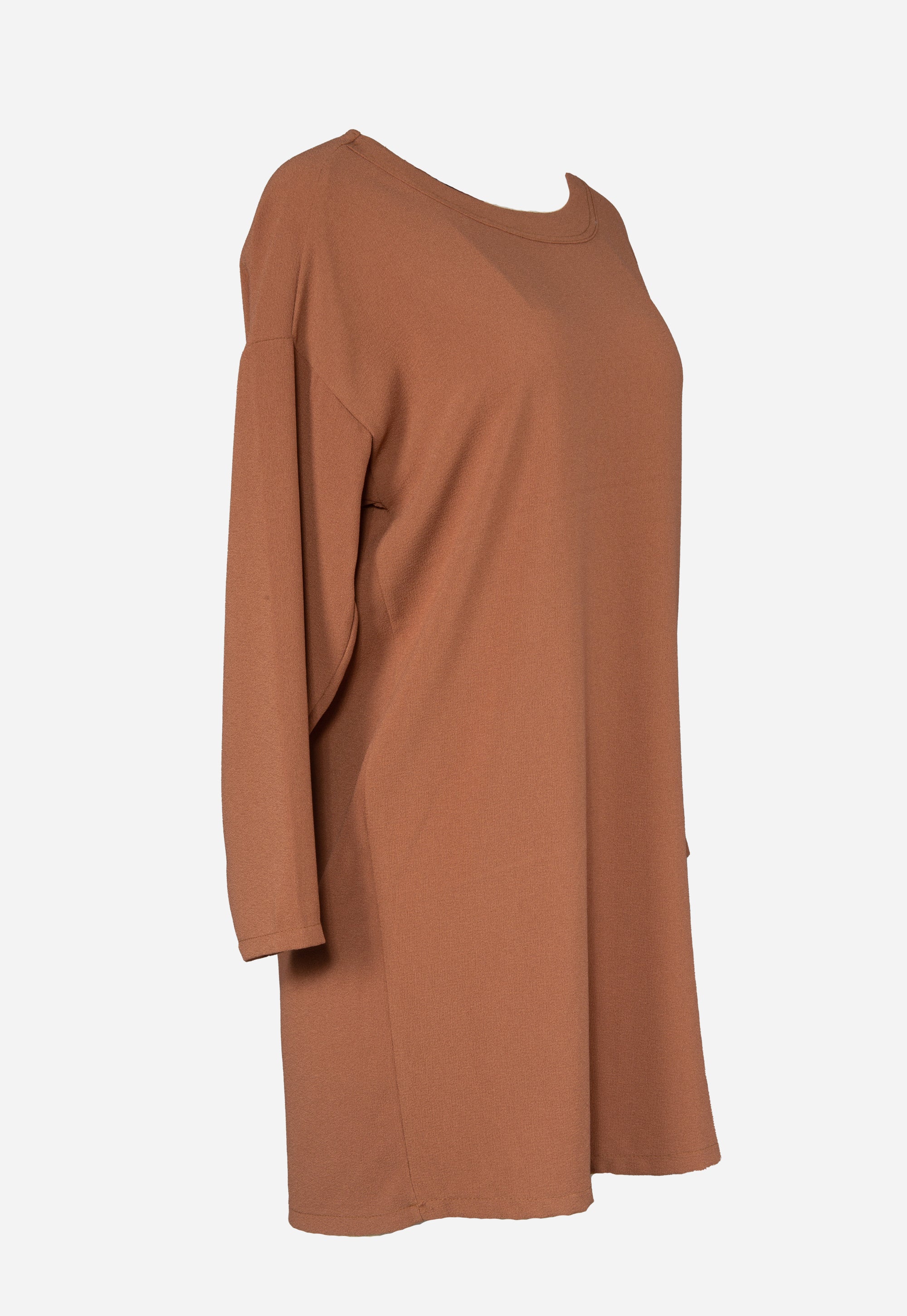 Tunic with a straight cut and a round neckline