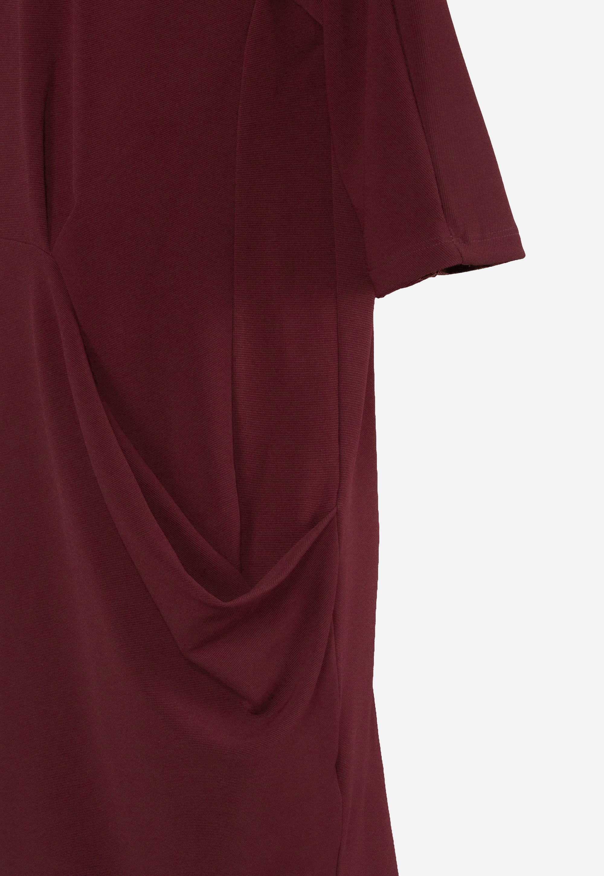 Burgundy dress with decorative pockets